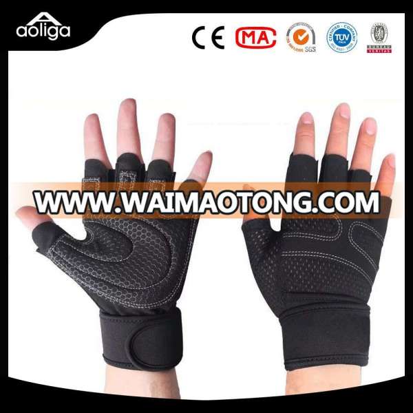 Production wholesale half finger training bodybuilding workout gym gloves with OEM